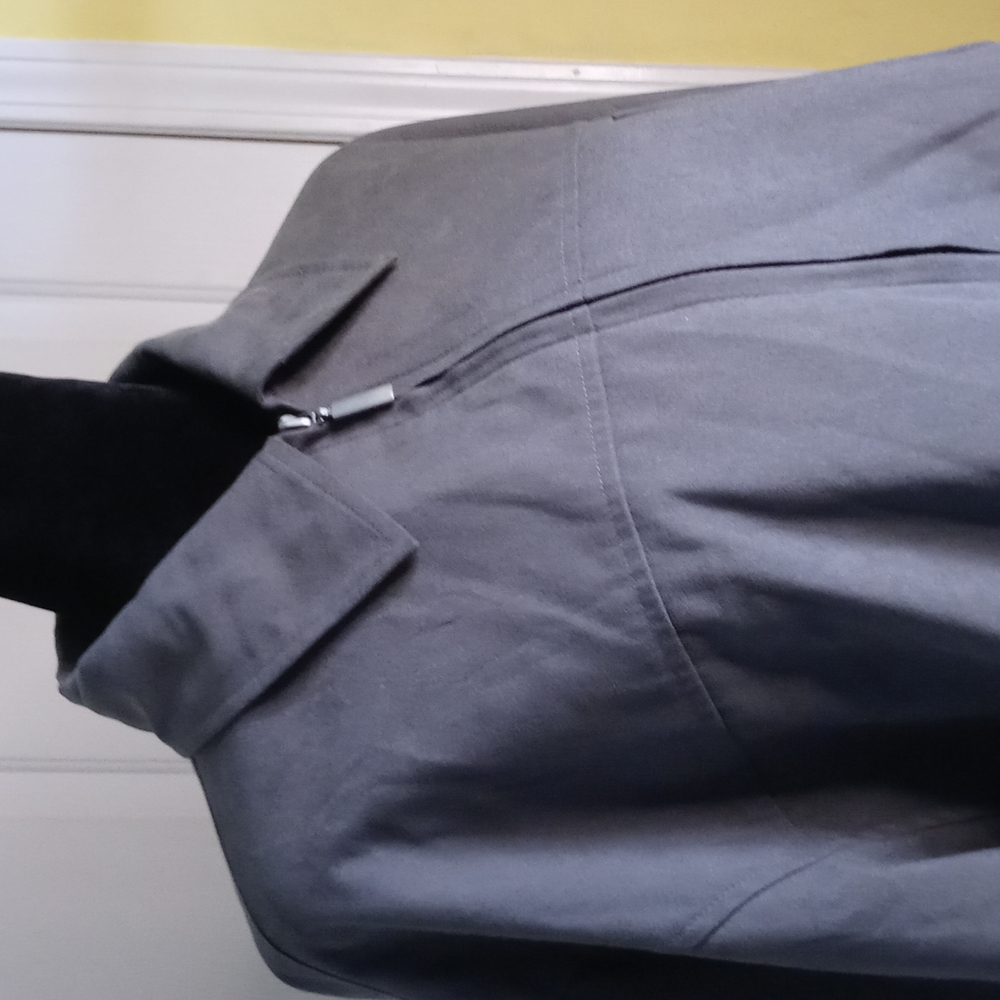 Gochu Grey Jacket Size Large 100% Polyester